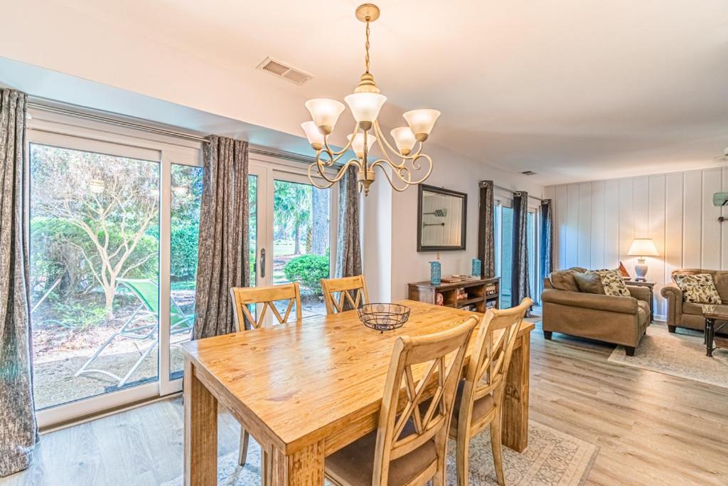 Pet Friendly! 503 Plantation Club Walk To Pool Sleeps 6 Sea Pines Hilton Head Island Exterior foto