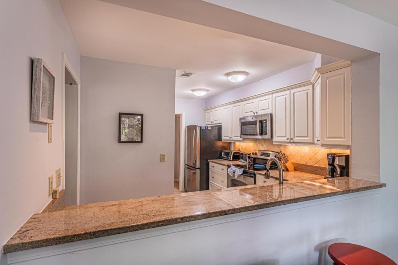 Pet Friendly! 503 Plantation Club Walk To Pool Sleeps 6 Sea Pines Hilton Head Island Exterior foto